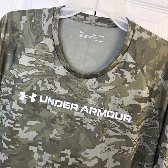 Under‎ Armour XXL Loose Fit Mens HeatGear Green Camo T Shirt Short Sleeve - Picture 1 of 5
